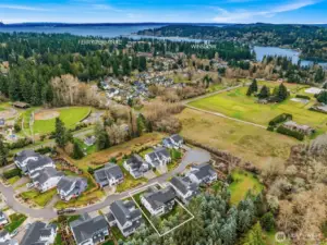 A most convenient location, close to parks, schools, Winslow and ferry