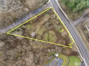 Site plans approved to build a 5,000 SF warehouse w/ roll-up doors