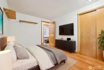 Virtually Staged