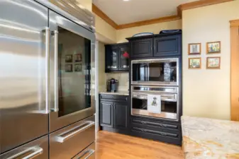 Extra large built in Wolf Oven and built in micro wave.  Subzero fridge.  Coffee bar