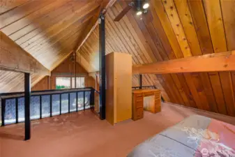 bedroom 3 in the loft