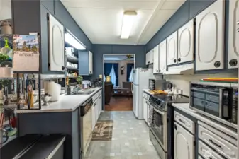 Just look at this kitchen