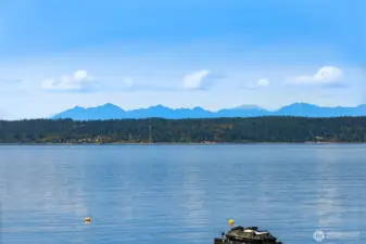 Enjoy all your favorite water sport activities right out your back door.