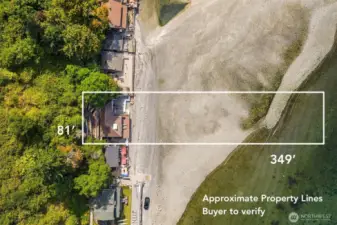 Overhead view of property with approximate lot lines.