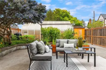 Fully fenced this back yard area is a gardeners delight as wells as the place where all your friends will want to hold barbecues!