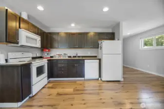 Full Kitchen