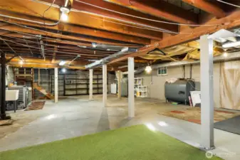 Large Unfinished Basement – Perfect for Storage
