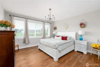 Mountain Views from the Master BD!!!