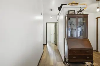 Hallway to bedrooms