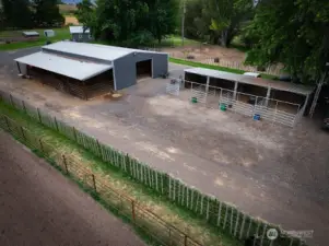 Nobel Stalls/Barn