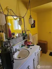 Units three and four are both 2 levels with the same floorplan. Bathroom