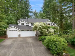 1110 sf 4-car garage with new doors, keyless entry and so much storage