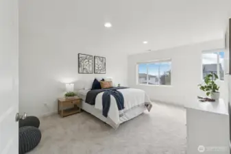 Large Bonus Room or 5th Bedroom with View!