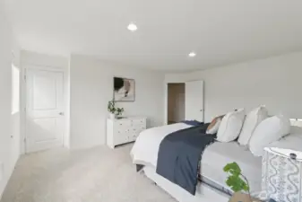 Bonus Room/5th Bedroom features Walk-in Closet