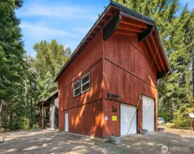 28x28 detached garage has everything you need for storage, has a 1000 pound engine hoist, RV door, 3/4 bathroom and an insulated and heated room above! What more could you ask for!!!