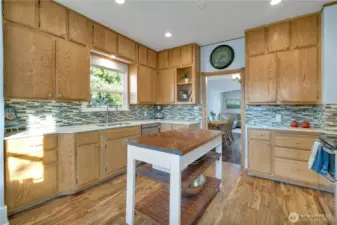 Notice the designer tile backsplash.