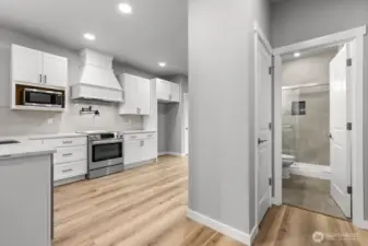 Photographs are for illustrative purposes only. Features, finishes, interior/exterior colors, landscaping and floorplan shown may vary from actual homes built.