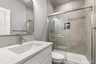 Photographs are for illustrative purposes only. Features, finishes, interior/exterior colors, landscaping and floorplan shown may vary from actual homes built.