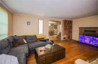 Large living room with beautiful hardwood floors!