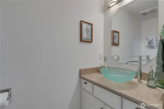 Guest 1/2 Bathroom on 1st Floor