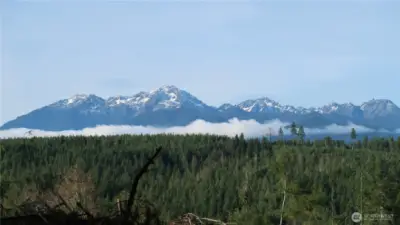 If you like Mountains View look no further than this property doesn't get any better than this.