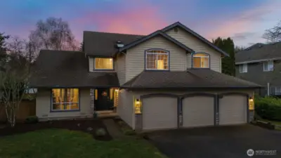 This Gig Harbor home is very inviting.