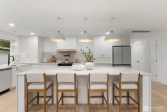 Stunning chef’s kitchen with premium finishes