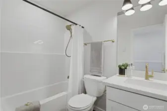 Full upstairs bath with modern finishes