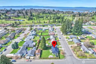 Ideal location near Providence Hospital, EvCC, The Port, Legion GC and Park!