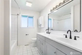 Central Hall Main Level Bath with Shower and Tub
