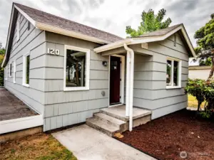ENTRY TO THE MOST VERSATILE HOME ON THE MARKET RIGHT NOW