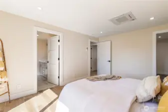 3/4 bath and walk-in closet in the primary.