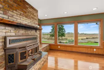 Natural light fills the space, making it perfect for everyday comfort or gathering with friends and your indoor plants will love this space.