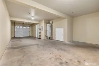 2 car attached tandem parking garage. Stay dry entering and exiting the home during wet days.