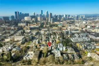 Unbeatable Capitol Hill location close to dining, parks, & nightlife