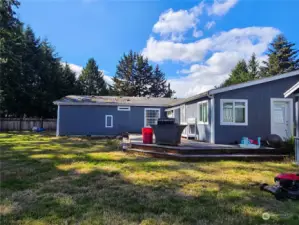 Huge fenced yard