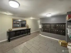 Lobby/Mailboxes