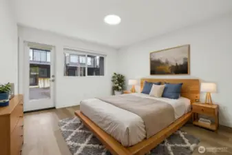 Lower level bedroom/second entrance