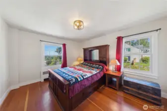2nd Bedroom