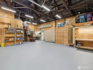Massive shop 2