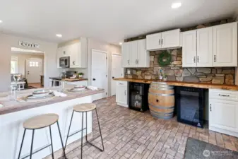 Kitchen-Breakfast Bar-Beverage Fridges