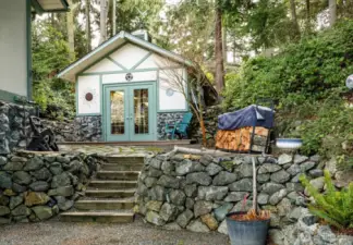 Artist/Craftsman/Writer/Hobbyist Studio/Shop
