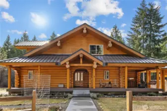 Beautiful covered deck