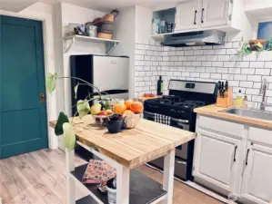 ADU kitchen. Remodeled in 2014 (permitted).