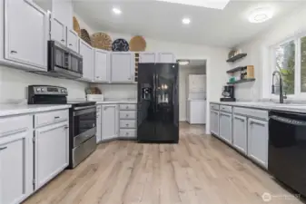 Tons of cabinet space in this kitchen!