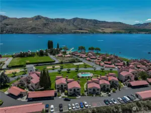 Lake Chelan Shores complex at the waters edge