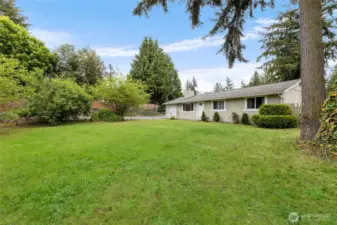 Large fully fenced front yard