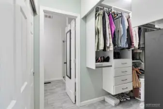 Walk in closet