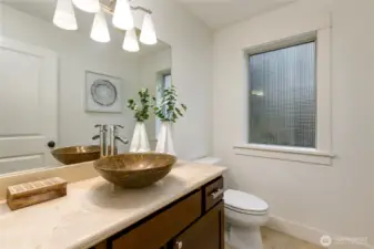 1/2 bathroom, 2nd floor