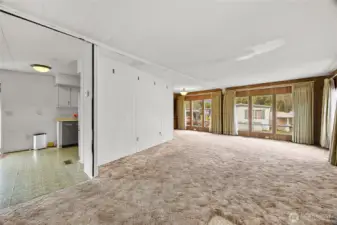 Spacious living room